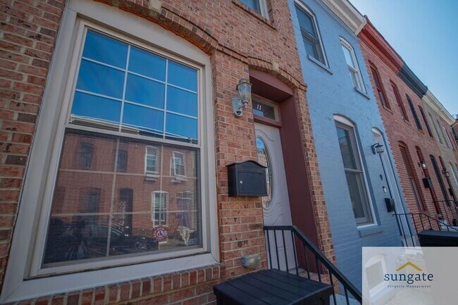 Building Photo - 11 N Streeper St