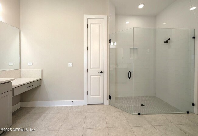 Building Photo - 141 Topside Dr.