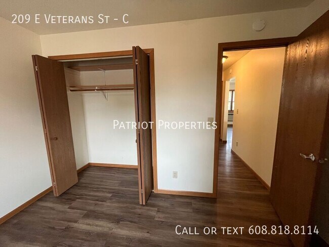Building Photo - 209 E Veterans St
