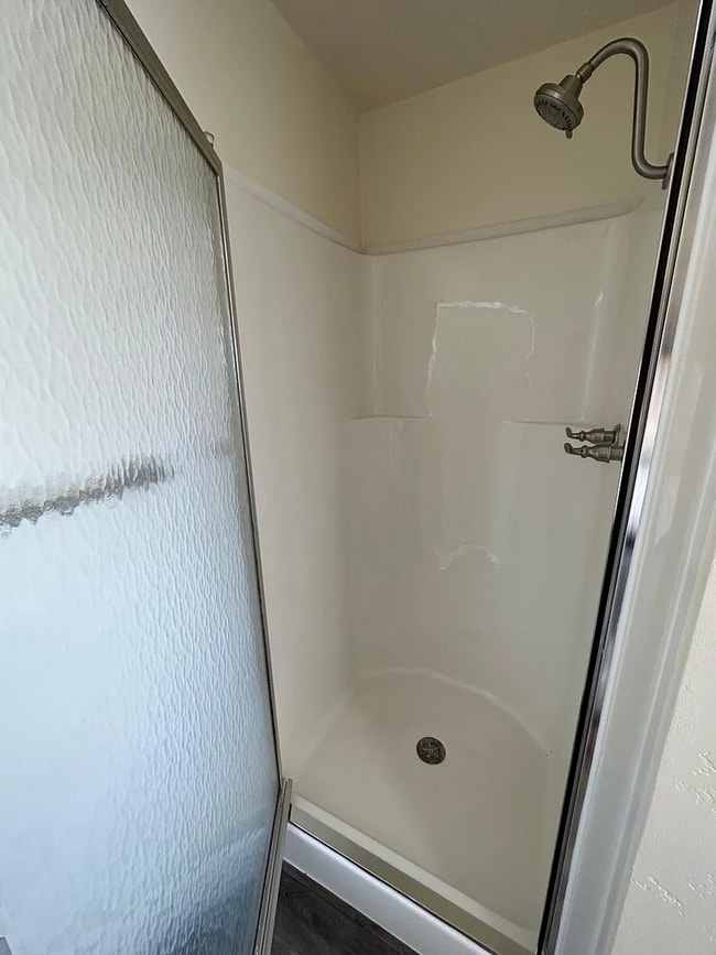 Building Photo - Modern Auburn Retreat—Fully Renovated 3BR ...
