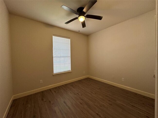 Building Photo - 811 Admiral Bay Ln