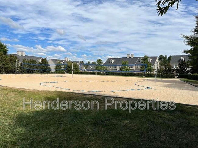 Building Photo - 9254 Glenburn Ln