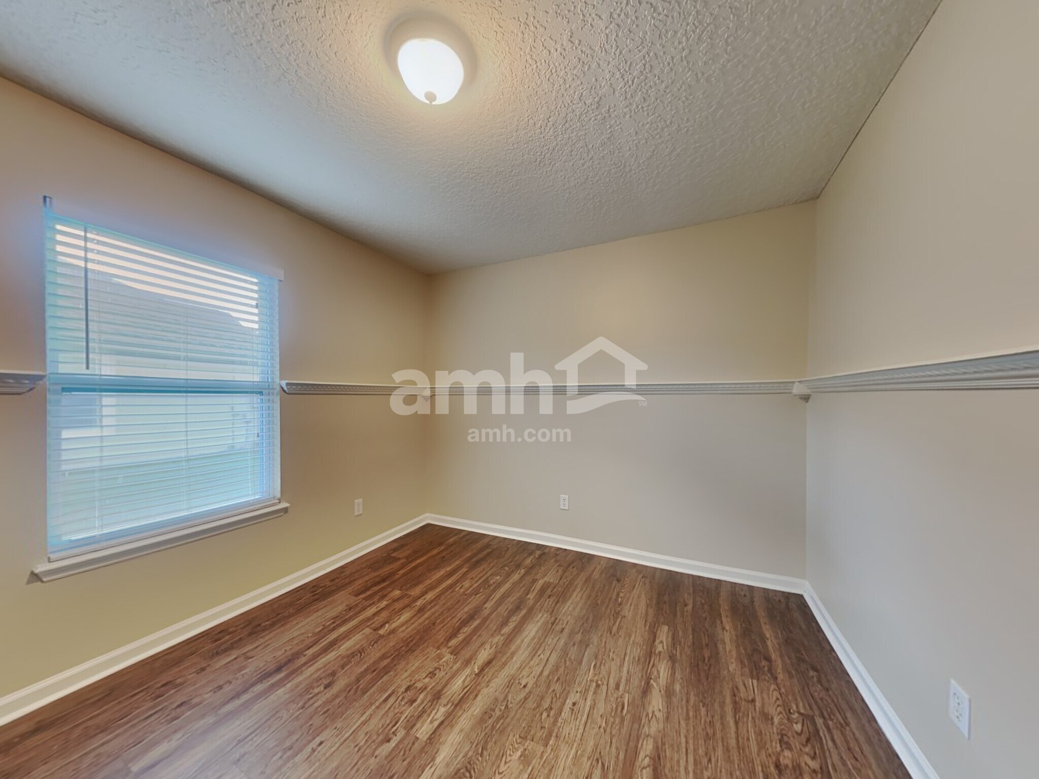 Building Photo - 3171 Highland Grove Dr