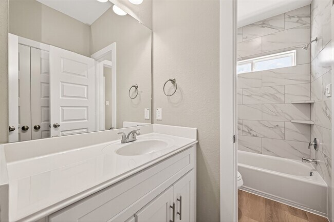 Building Photo - 3514 Runnels St