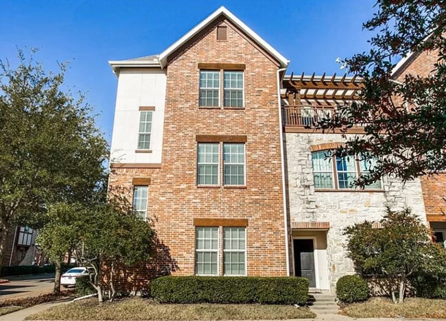 Building Photo - 1600 Abrams Rd