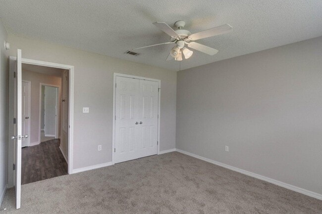 Building Photo - 2664 Shoni Dr