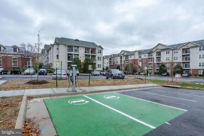 Building Photo - 1591 Spring Gate Dr.