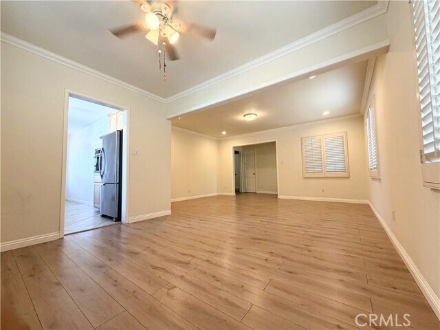 Building Photo - 708 Violeta Dr