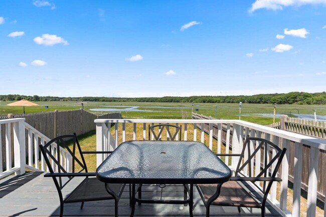 Building Photo - 1611 NH-1A