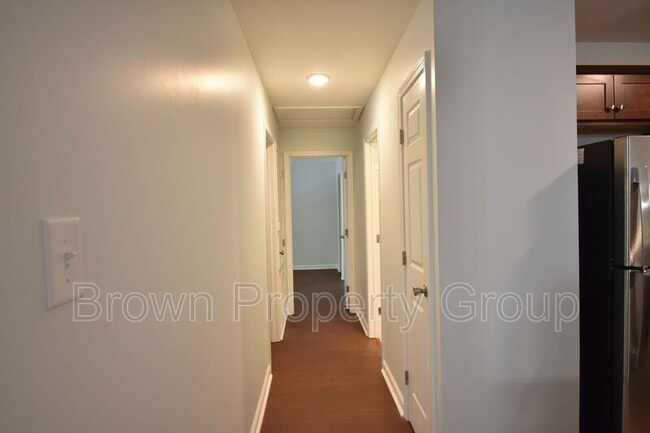 Building Photo - 1816 Tryon Dr