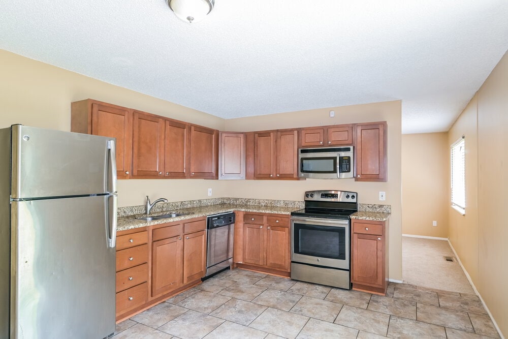 Building Photo - 6950 Jamestown Way Dr