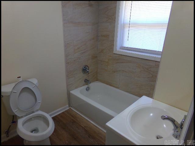 Building Photo - 4240 Baucum Pike