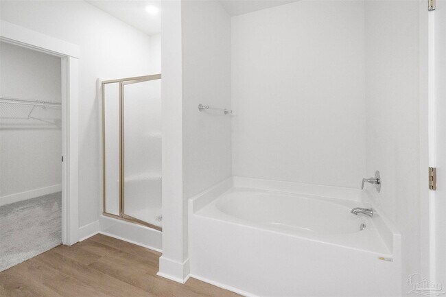 Building Photo - 704 Brambling Ct