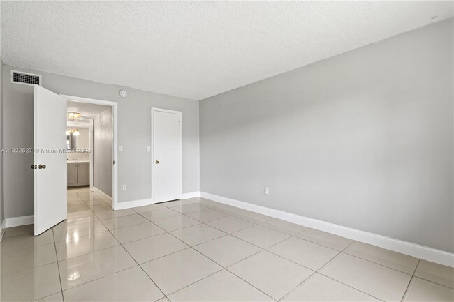 Building Photo - 301 NW 177th St