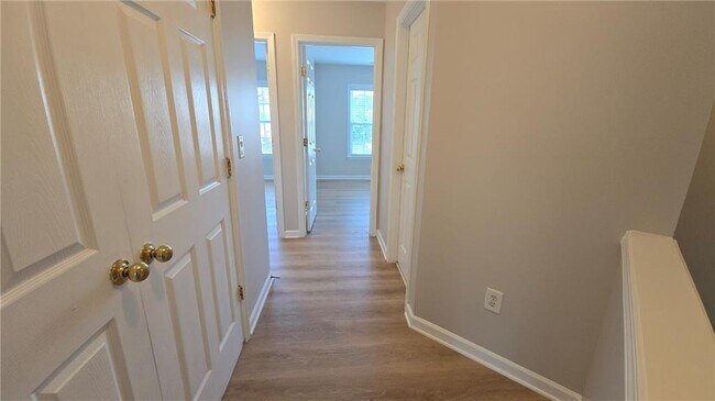 Building Photo - 6099 Prestwood Dr