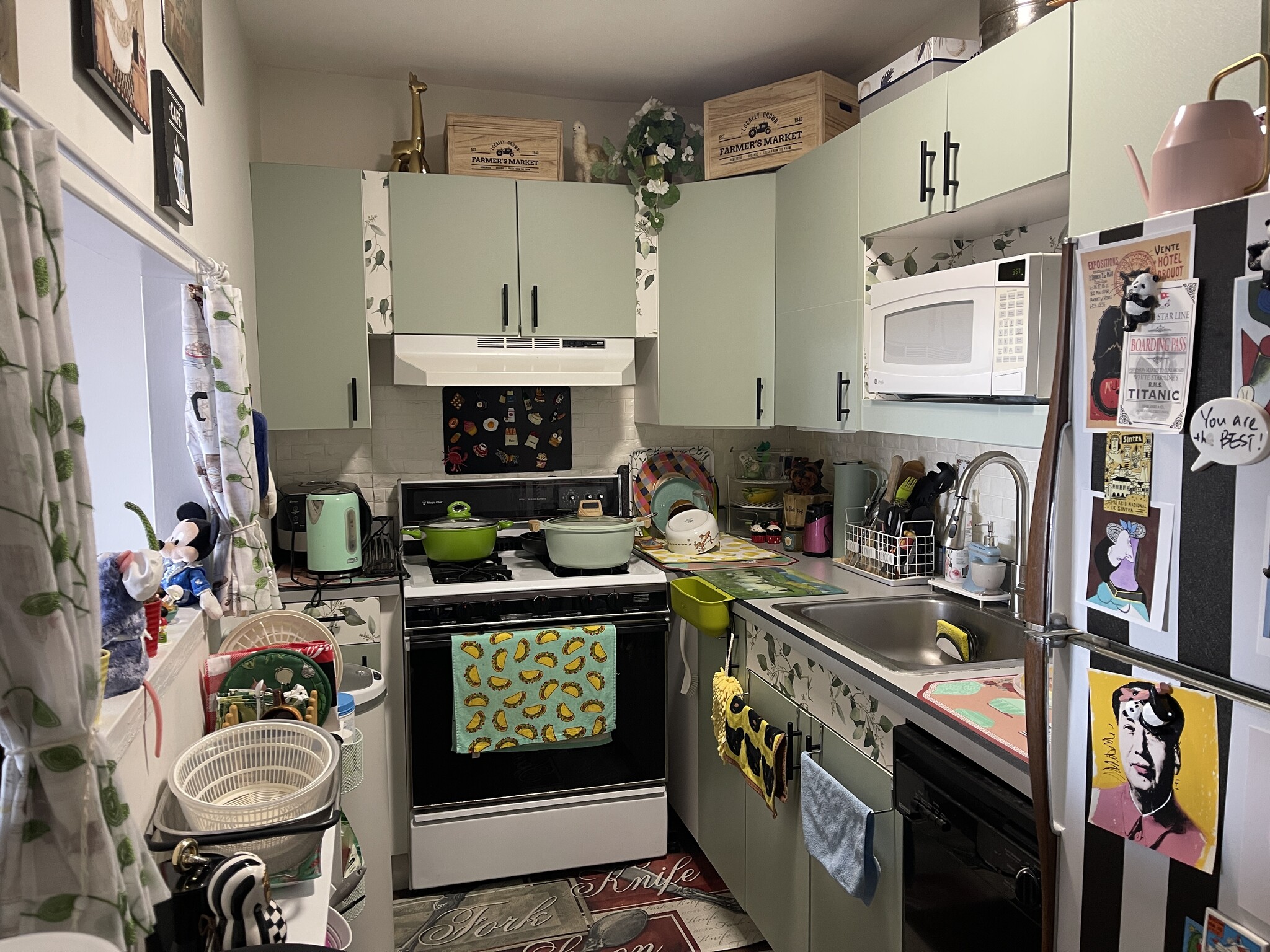 kitchen - 6 Whittier Plz