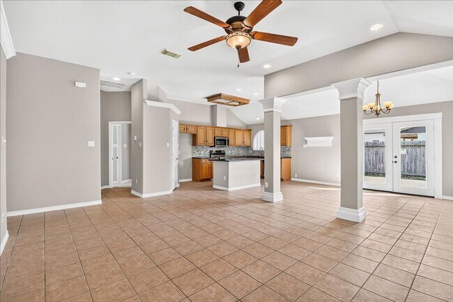 Building Photo - 5114 Spring Brook Dr