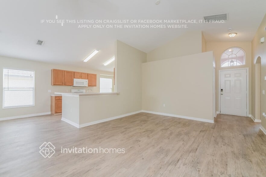 Building Photo - 226 Manoel Ln