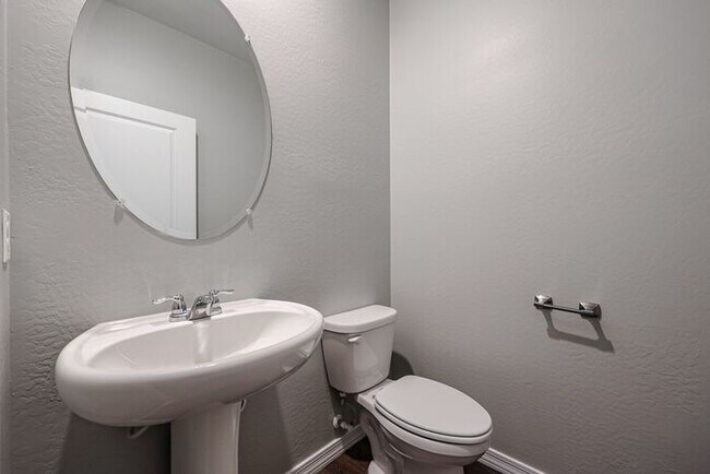 Building Photo - Home in Litchfield Park at Canyon Views! 5...