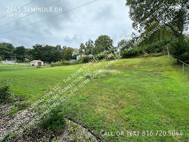 Building Photo - 2645 Seminole Dr