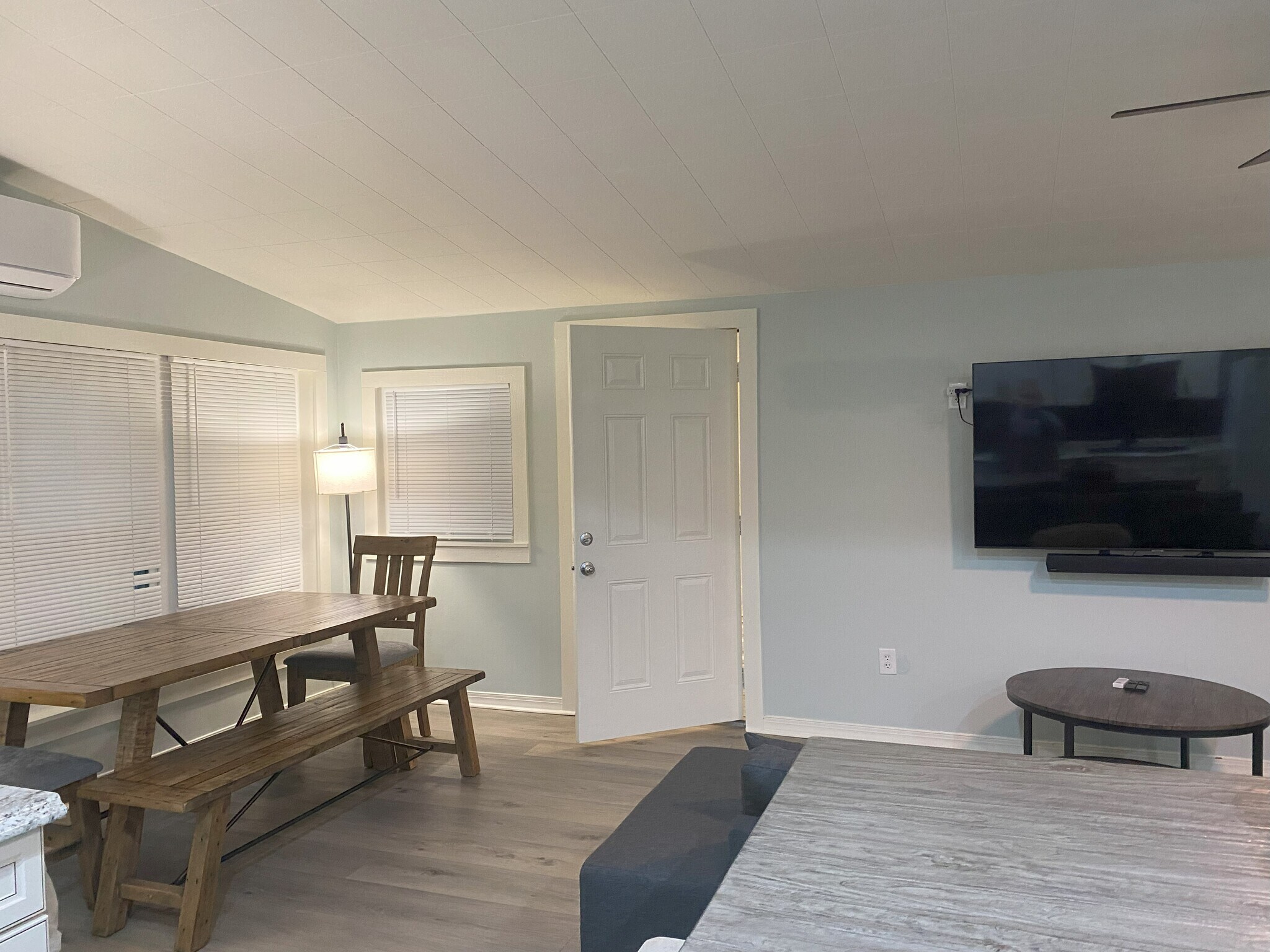 Building Photo - 314 Jasmine Pl