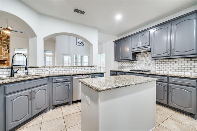 Building Photo - 1329 Bateman Ln