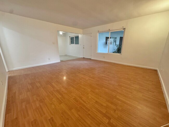 Interior Photo - EP