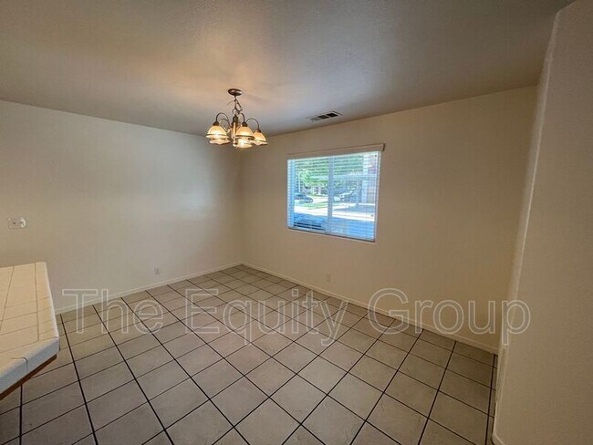 Building Photo - 2824 N Zachary St