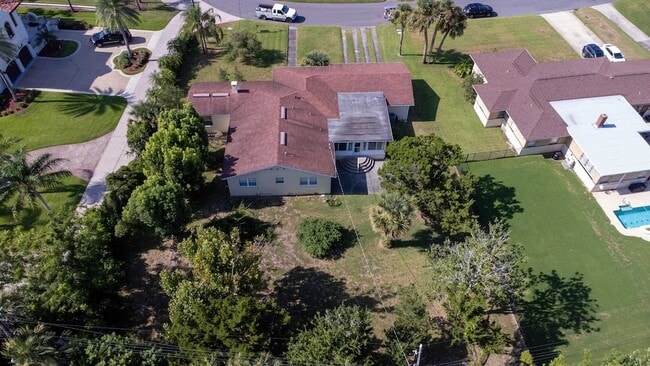 Building Photo - 61 Avista Cir