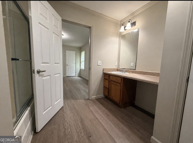 Building Photo - 103 Sycamore Dr