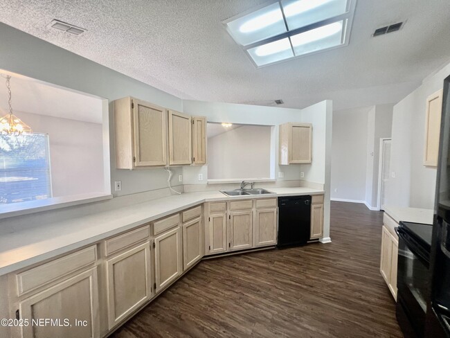 Building Photo - 2315 Companion Cir E