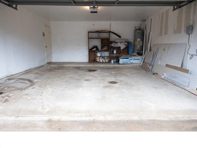 Building Photo - 4325 Palmdale Dr