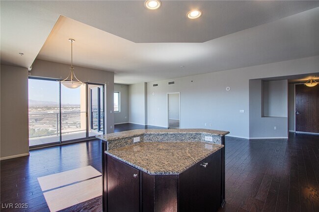 Building Photo - 8255 S Las Vegas Blvd