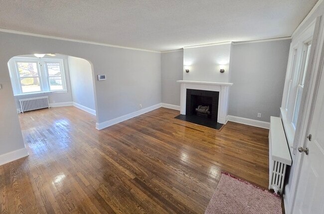 Building Photo - 3504 Chesapeake Blvd