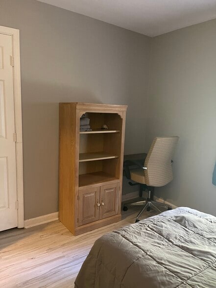 Building Photo - 103 Wintergreen Ln