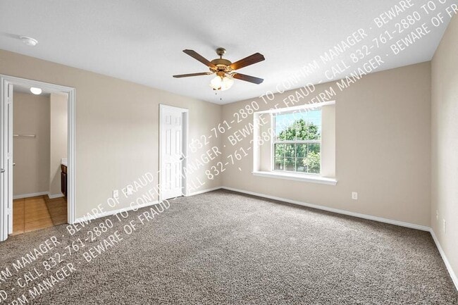 Building Photo - 5827 Tinsley Dr