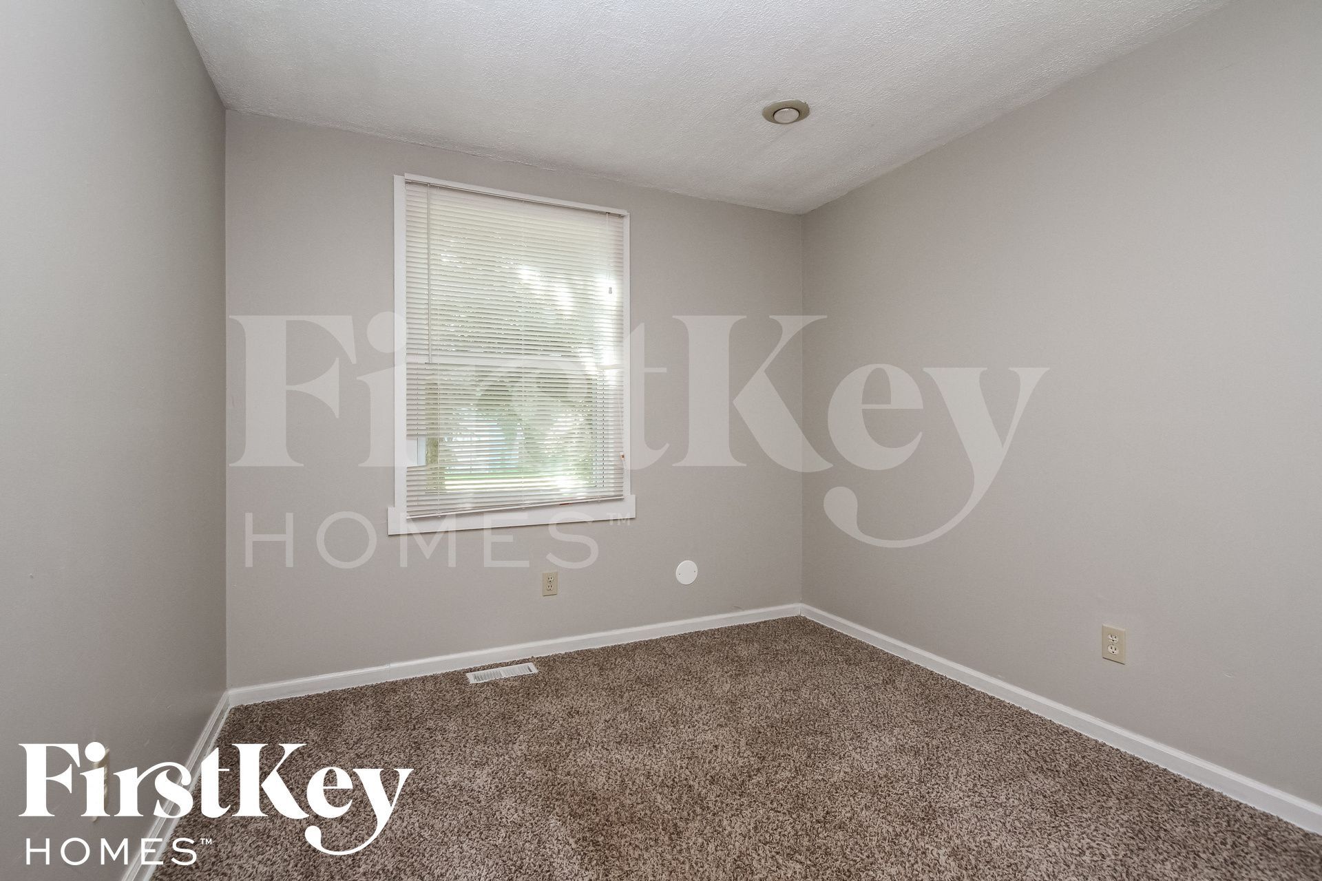 Building Photo - 11417 Stoeppelwerth Dr