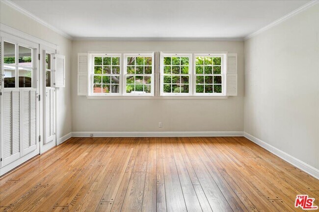 Building Photo - 146 N Gunston Dr