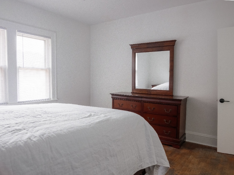 Building Photo - 2580 E 127th St