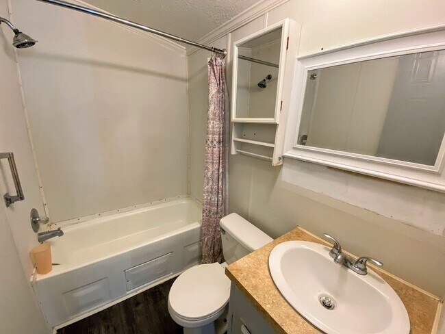 Building Photo - Convenient Bell City Rental | Just Minutes from the Helms Road LNG Park & Ride