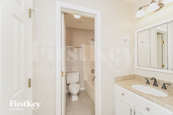 Building Photo - 3509 Thornbrook Pl