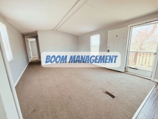 Building Photo - 176 Brookston Rd