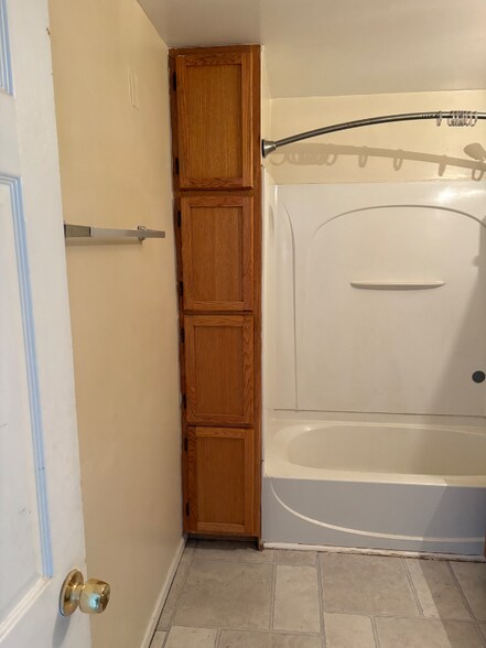 Building Photo - 2115 Alvin St