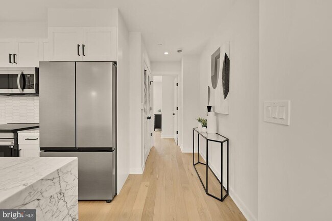 Building Photo - 2610 41st St NW