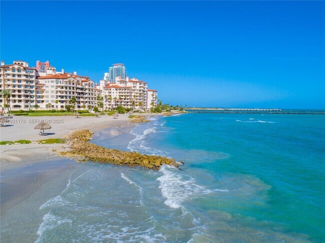 Building Photo - 2332 Fisher Island Dr