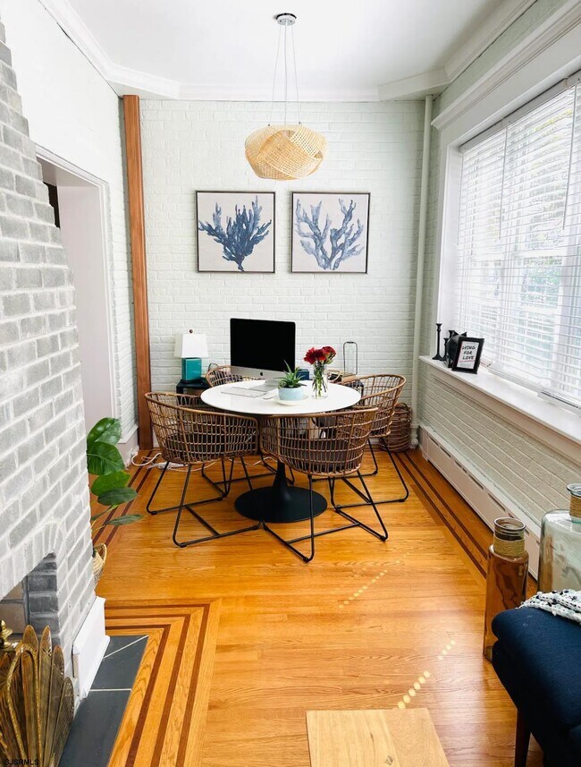 Building Photo - 1 S Bartram Ave