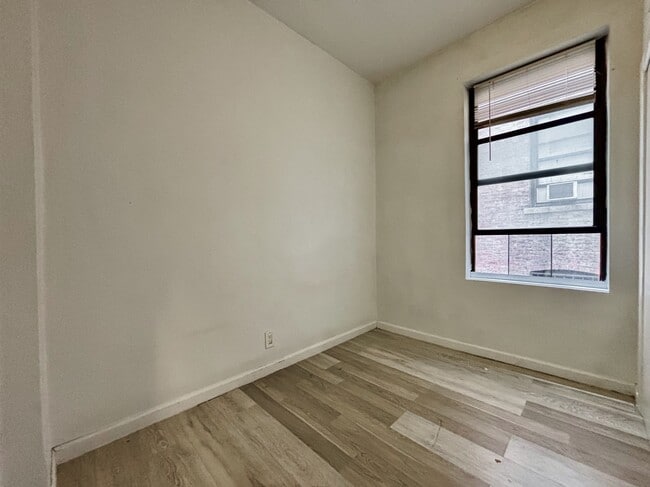 Floorplan - 182 Claremont Avenue