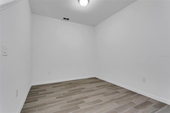 Building Photo - 15067 Willow Arbor Cir