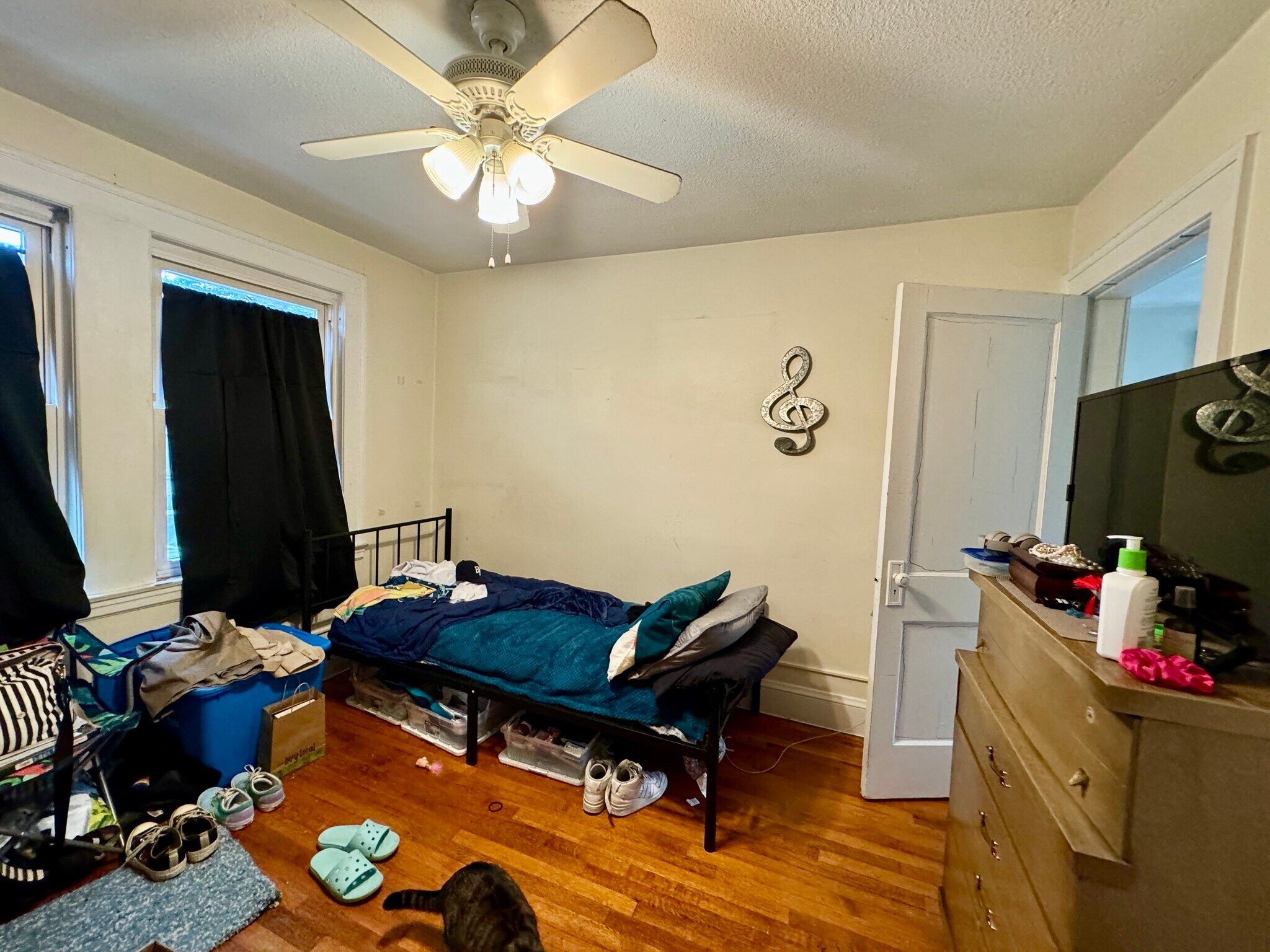 Building Photo - 58 Brock St