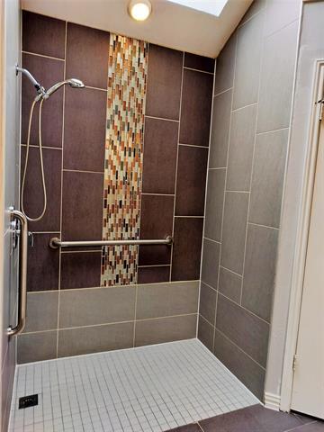 Building Photo - 2110 Teton Pl